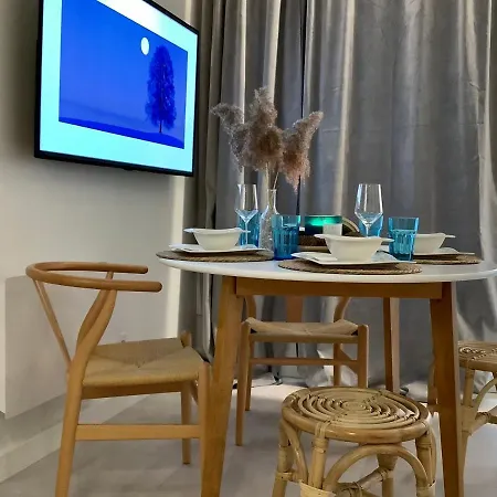 Aquarius Blue Apartment *